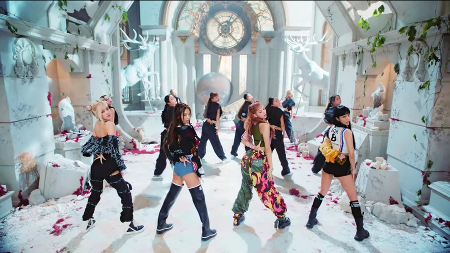 Harga Baju BLACKPINK di Video Klip Pink Venom