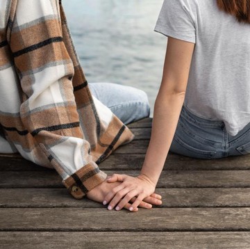 img-title Sering Disalahartikan, Yuk Pahami Love Language Physical Touch yang Tak Melulu Soal Hasrat Seksual