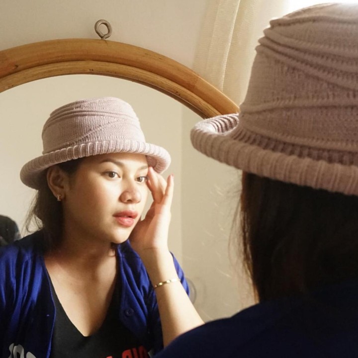 <p>Seiring dengan usia kehamilannya, banyak yang memuji kecantikan aktris Wedding Agreement ini. Menurut netizen, Indah semakin cantik saat hamil. Foto: Instagram @indahpermatasari</p>