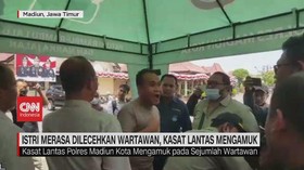 VIDEO: Istri Merasa Dilecehkan Wartawan, Kasat Lantas Mengamuk