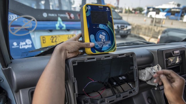 Pemerintah DKI Jakarta mengusung kampanye 'The Future is Public Transportation', bertujuan menggaungkan semangat penggunaan transportasi umum terintegrasi.