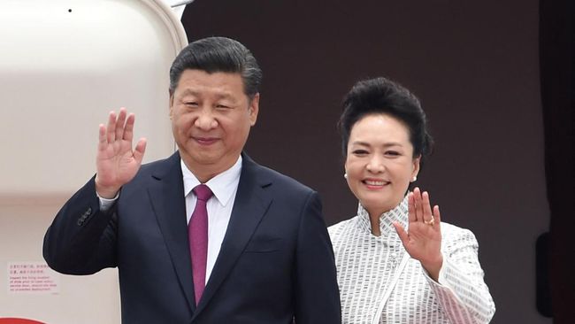 Meet up with the spouse and young children of Chinese President Xi Jinping