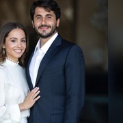 Simak Gaya Elegan Putri Iman dari Yordania Saat Umumkan Pertunangan