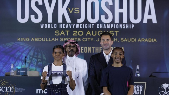 Ramla Ali akan menciptakan sejarah sebagai wanita muslim pertama yang akan menjalani duel tinju di Arab Saudi saat melawan Crystal Garcia Nova.