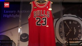 VIDEO: Jersey Michael Jordan Saat Final NBA 1998 Dilelang 44,5 M