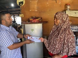 Andre Rosiade Bantu Lunasi Tagihan PDAM-Beri Modal ke Buruh di Padang