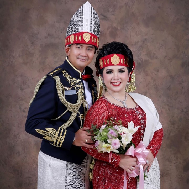 Joy Tobing dan Suami