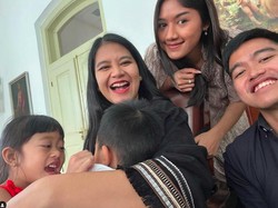 Kahiyang Beri Kode Kaesang Segera Nikah, Begini Reaksi Erina Gudono