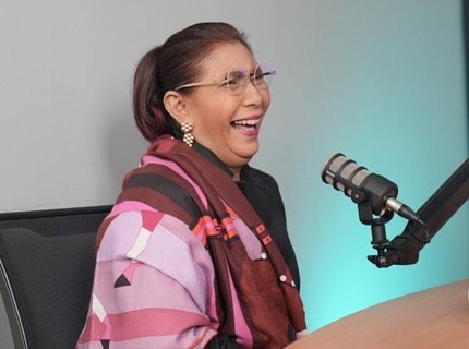 Cara Susi Pudjiastuti Gendong Bayi Viral, Bikin Netizen Ngilu
