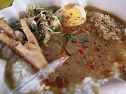 Bubuh Geluntung, Bubur Ayam Khas Bali Pakai Ceker hingga Urap