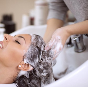 Niat Keramas Sebelum Puasa Ramadhan dalam Arab-Latin dan Artinya