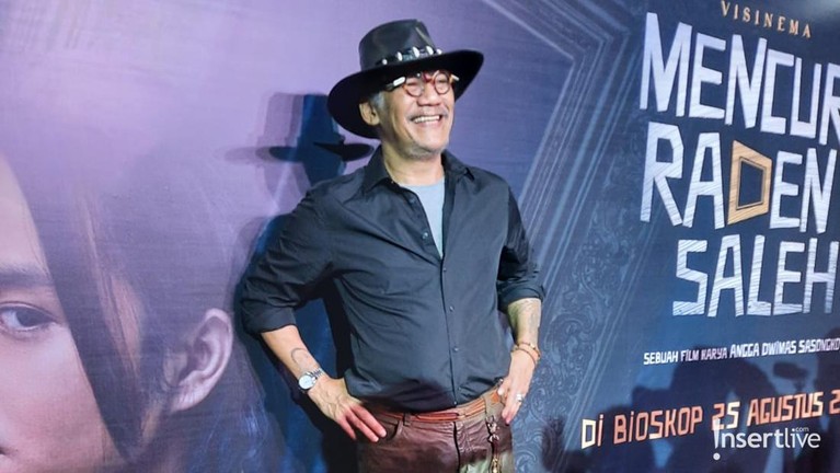 Dwi Sasono Tio Pakusadewo Ganindra Bimo Ari Ilham Umay Shahab Angga Yunanda Iqbaal Ramadhan