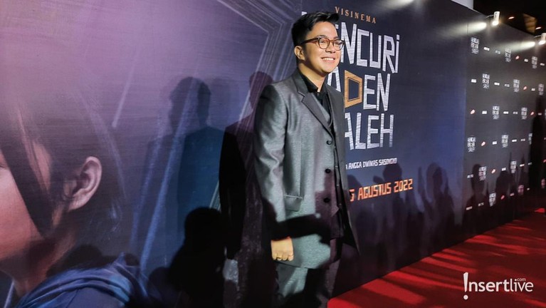 Komplotan Mencuri Raden Saleh di Red Carpet Dwi Sasono Tio Pakusadewo Ganindra Bimo Ari Ilham Umay Shahab Angga Yunanda Iqbaal Ramadhan