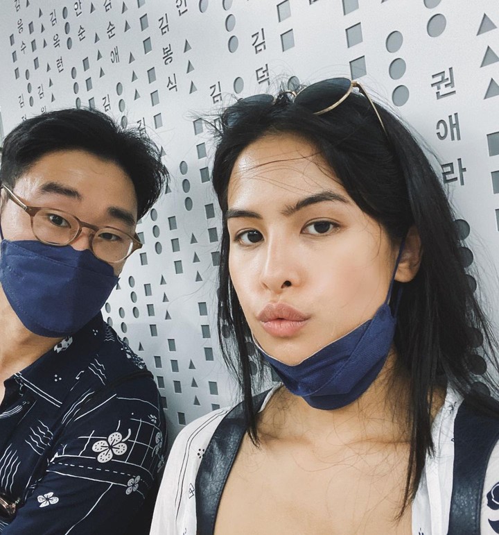 Maudy Ayunda dan suami