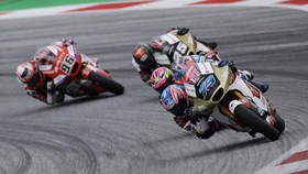 Hasil Moto2 Jepang: Ai Ogura Menang Usai Start dari Posisi 13