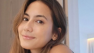 Pakai Busana Ketat Warna Kulit, Foto Blur Pevita Pearce Bikin Salfok