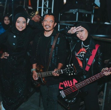 Bagikan Foto Pakai Hijab, Chua Kotak Didoakan Istiqomah