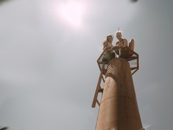 Deg-degan! Kisah 2 Wanita Terjebak di Atas Tower 600 Meter di Film FALL
