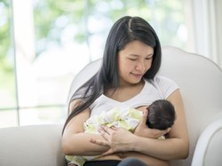 Ibu Menyusui Disarankan Hindari Konsumsi Obat Sirup