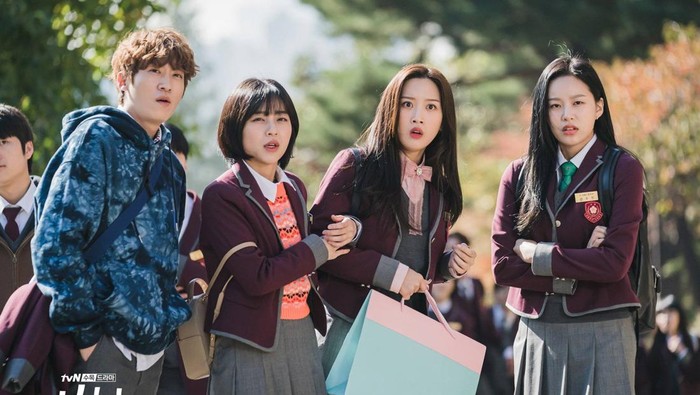 img-title Selain Dilarang Pakai Sepatu, Ini Peraturan 'Aneh' Hingga Tak Lazim di Sekolah Korea Selatan