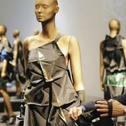 Mengenang Karya Issey Miyake yang Paling Ikonis Semasa Hidupnya, Mana Paling Favorit?