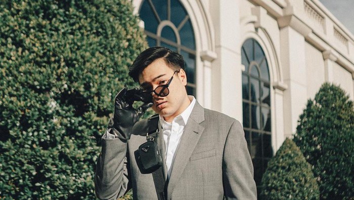 Potret Gaya Jeje Soekarno, Cicit Presiden Soekarno yang Selalu Tampil Fashionable! Cocok untuk Konsep Foto OOTD