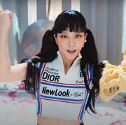 Detail Gaya Sporty Jisoo BLACKPINK di MV Pink Venom! Pakai Busana Dior Berharga Fantastis