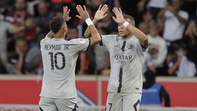 Hubungan Mbappe dan Neymar: Kalau Berantem Itu Biasa