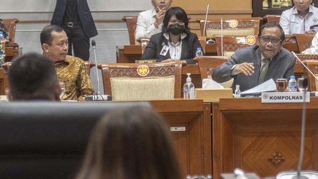Komnas HAM menyampaikan poin-poin penting terkait kasus dugaan pembunuhan berencana Brigadir J saat rapat bersama Komisi III DPR, Senin (22/8).