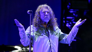 img-title Robert Plant Ngaku Tak Nafsu Bikin Reuni Led Zeppelin