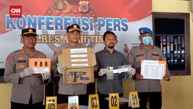 VIDEO: Istri Napi Selundupkan Senpi Dan Peluru Ke Lapas