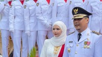 7 Potret Desainer Vivi Zubedi Dampingi Suami yang Jabat Wali Kota Banjarbaru