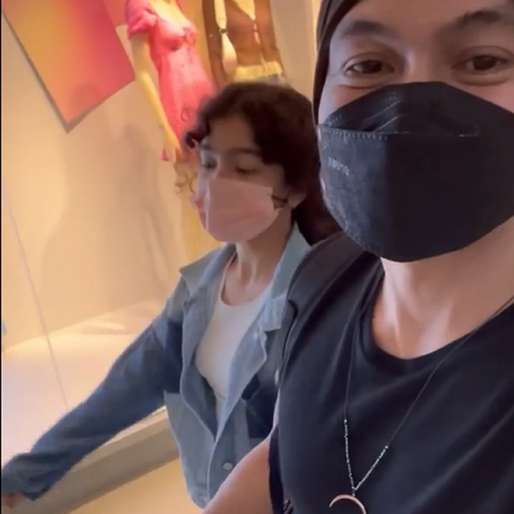 <p>Anji dan Sheila Marcia dikaruniai seorang anak perempuan bernama Leticia Charlotte Agraciana Joseph, Bunda. Pada Jumat (26/2/2022) lalu, ia baru genap berusia 12 tahun.(Foto: Instagram @duniamanji)<br /><br /><br /></p>