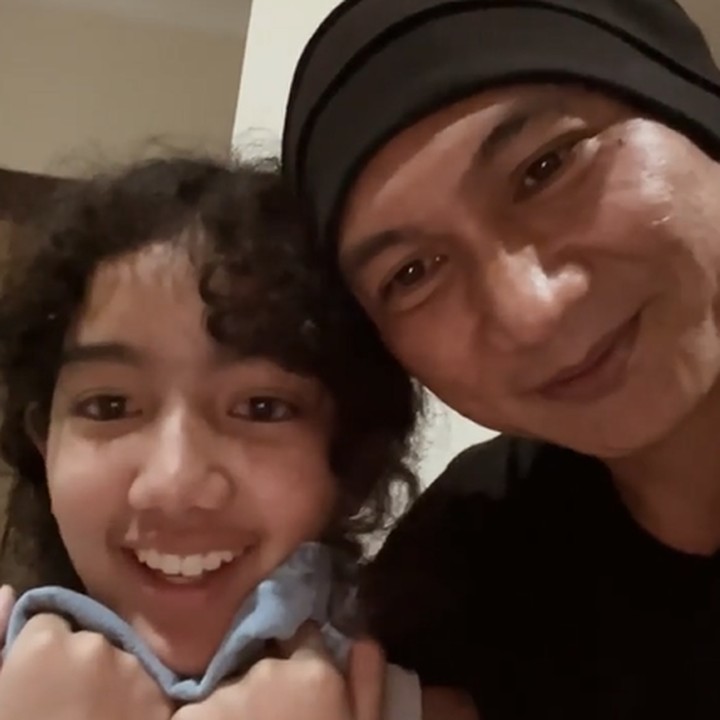 <p>Selain itu, netizen juga memuji Anji dan Sheila yang bisa kembali akur demi anak mereka. "Salut banget ma keluarga ini. Salut ma manji, salut ma minda, salut ma sheila. Semoga selalu diberikan kebahagiaan ya kalian semua," kata @bengk****. (Foto: Instagram @duniamanji)</p>