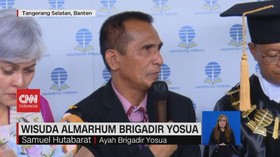 VIDEO: Ayah Brigadir J Utarakan Kesedihan Usai Mewakili Wisuda