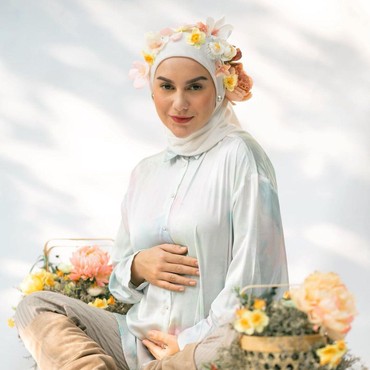 Lahiran Operasi Caesar, Irish Bella Pamer Bisa Jalan dan Gendong Putri