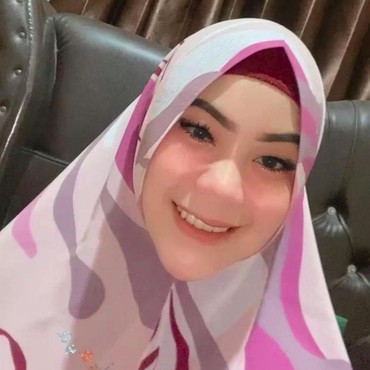 Sederet Fakta Yuni Istri Gus Samsudin Viral Halalkan Tukar Pasangan, Eks LIDA-Istri Kedua