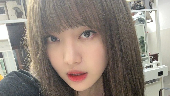 Ningning 'aespa' sukses membuat para penggemar terkejut dengan penampilannya belum lama ini./ foto: instagram.com/aespa_official