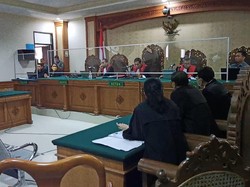 Pertimbangan Hakim soal Vonis Ringan Eka Wiryastuti-Dewa Wiratmaja