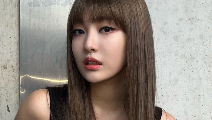 Selain itu, penampilan baru Ningning juga membuat netizen bernostalgia dengan dirinya di era SMROOKIES (pre-debut)./ foto: instagram.com/aespa_official