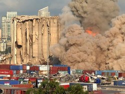 Penampakan Sisa-sisa Ledakan di Beirut Masih Runtuh