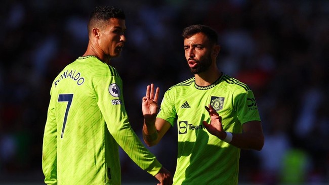 Bruno Fernandes menanggapi sejumlah pernyataan yang menyebut performanya menurun sejak kedatangan Cristiano Ronaldo di Manchester United.