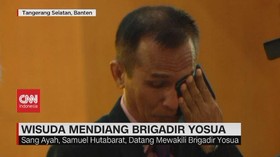 VIDEO: Tangis Sang Ayah di Wisuda Mendiang Brigadir Yosua