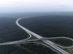Fixed! Tol Trans Sumatera Tak Tersambung Penuh 2024, Ini Alasannya