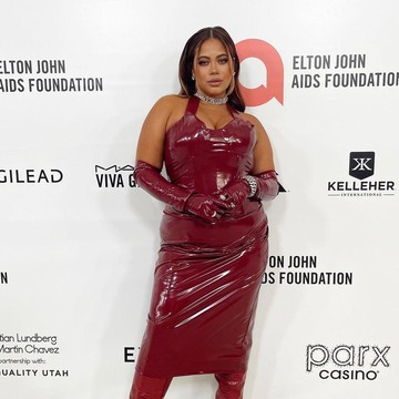 img-title Model Plus Size Catie Li Bagikan Pengalaman dalam Mengatasi Body Image