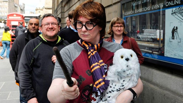 Penggemar Harry Potter Wajib Tahu! Ini Spot Menarik yang Bisa Kamu Kunjungi Ketika di Edinburgh, Skotlandia