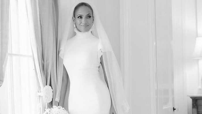 Kilas Balik Deretan Gaun Pengantin yang Pernah Dikenakan Jennifer Lopez dari Pernikahan Pertama hingga Bersama Ben Affleck! Kilas Balik Deretan Gaun Pengantin yang Pernah Dikenakan Jennifer Lopez dari Pernikahan Pertama hingga Bersama Ben Affleck!