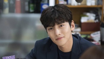 JI CHANG WOOK HINGGA SONG KANG