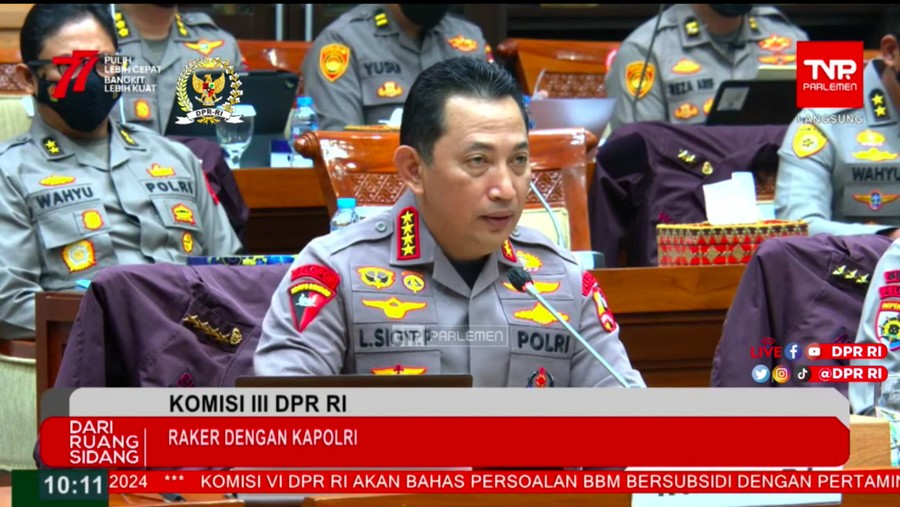 Kapolri Jenderal Listyo Sigit Prabowo saat rapat dengar pendapat dengan Komisi III DPR Kapolri Jenderal Listyo Sigit Prabowo saat rapat dengar pendapat dengan Komisi III DPR terkait kasus Ferdy Sambo