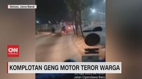 VIDEO: Komplotan Geng Motor Teror Warga